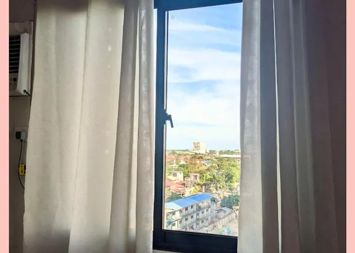 Resort-like Staycation Royal Oceancrest Apartment *